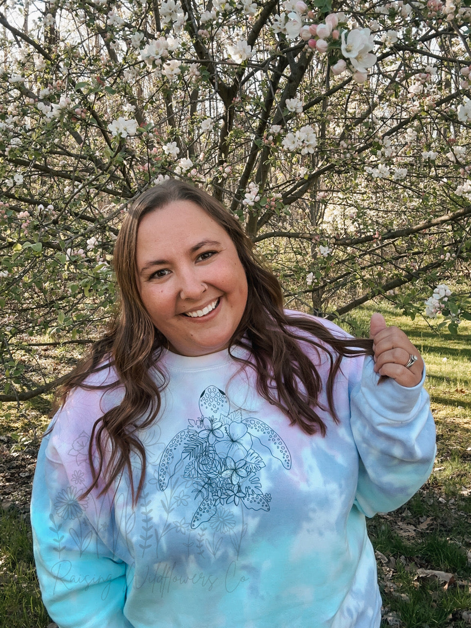 Tie dye sea turtle crewneck